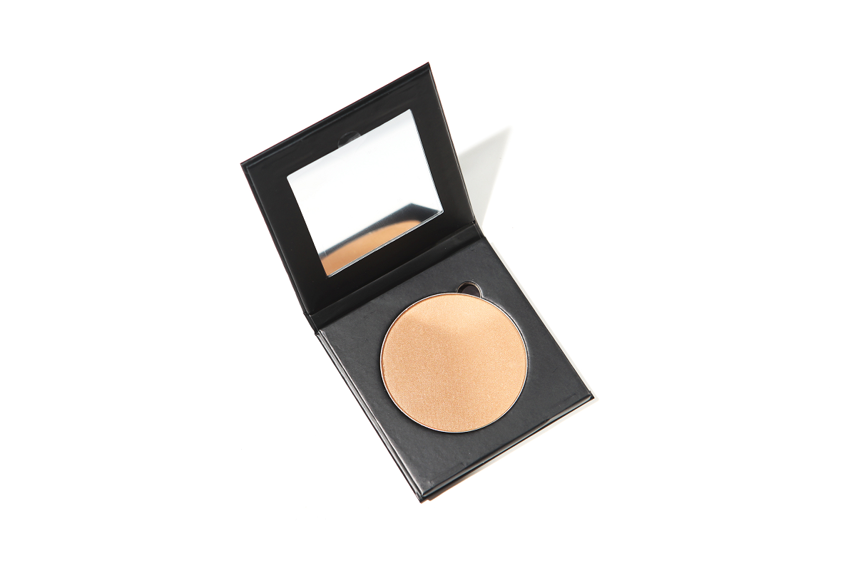 Pressed Powder Highlighter Glow With the Flow