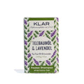KLAR Festes Shampoo Teebaumöl & Lavendel – 100g, weiß-grüne Verpackung mit Lavendelmotiv, weißer Hintergrund – Haarpflege