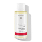 Dr. Hauschka Moor Lavendel Bad – durchsichtige Flasche mit weißem Deckel, cremefarbener Inhalt, weißer Hintergrund – Badeessenzen