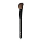 Angeled Blush Brush #1.40 – schwarzer Griff, braune Borsten, weißer Hintergrund – Make-up Pinsel
