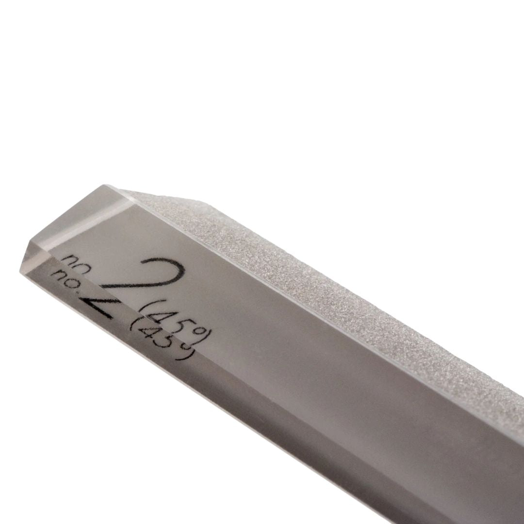 Nail File Square-off No.2 Nagelfeile – metallisch-grauer Feilenkörper, weißer Hintergrund – Nagelpflege