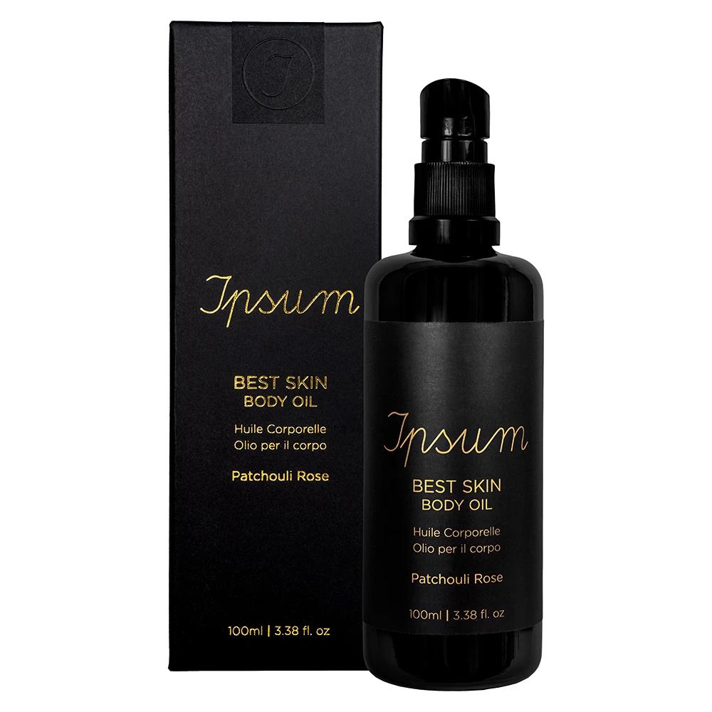 Ipsum Best Skin Body Oil Patchouli Rose – schwarze Sprühflasche 100ml, goldene Schrift, weißer Hintergrund – Körperpflege