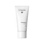 Dr. Hauschka Foundation 001 Cashew – weiße Tube mit weißem Deckel, weißem Hintergrund – Make-up