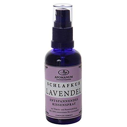 Schlafkur Lavendel – lila Sprayflasche mit schwarzem Zerstäuber, weißem Hintergrund – Entspannungsspray