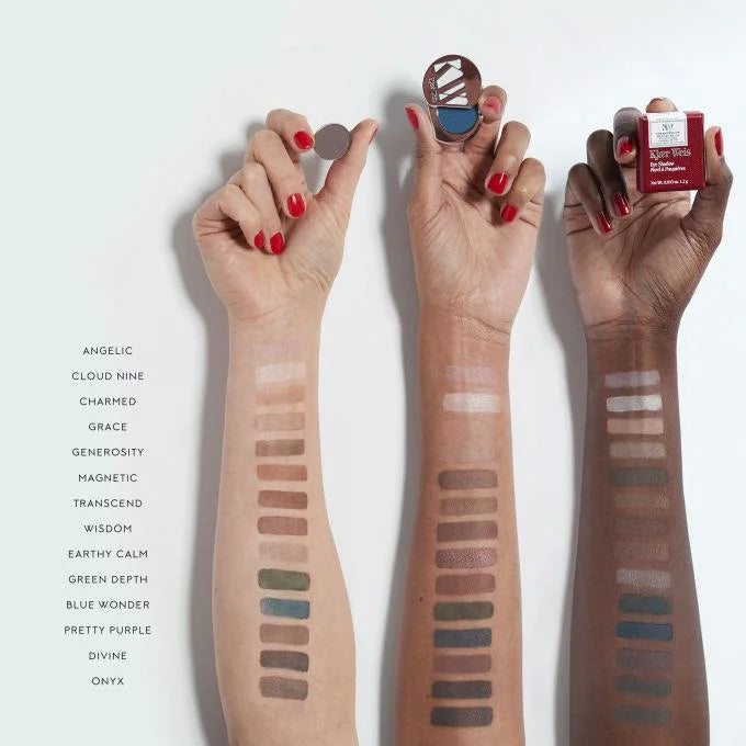 NYX Eye Shadow Generosity – rote quadratische Dose 1.2g, weißer Hintergrund, Arm-Swatches – Augenmakeup