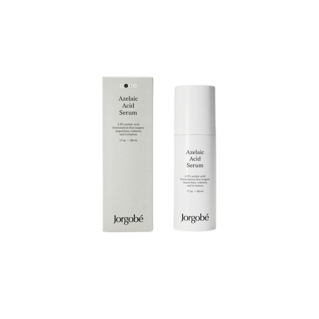 Jorgobé Azelaic Acid Serum – weißes Fläschchen 50ml mit Pumpverschluss, weißer Hintergrund – Hautpflege