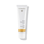 Dr. Hauschka Rosen Tagescreme leicht – weiße Tube mit goldener Linie, weißem Deckel, weißem Hintergrund – Hautpflege