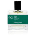 601 Vetiver Parfüm – klares Glasflakon 30ml, schwarzer Verschluss, grünes Etikett, weißer Hintergrund – Parfum
