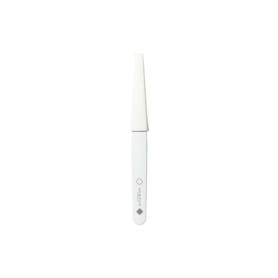 HOBARO Tweezers – white stainless steel tweezers with protective cap, white background – eyebrow care