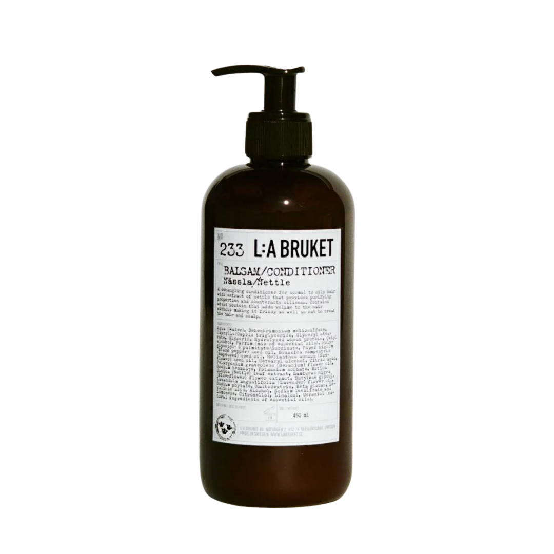 L:A BRUKET Nr. 233 Conditioner Nettle – braune Flasche 450ml mit Pumpverschluss, weißem Etikett und weißem Hintergrund – Haarpflege