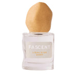Fascent L'eau D'or Dort Eau de Parfum – klares Glasfläschchen 30ml, goldener Steinverschluss, weißer Hintergrund – Parfüm