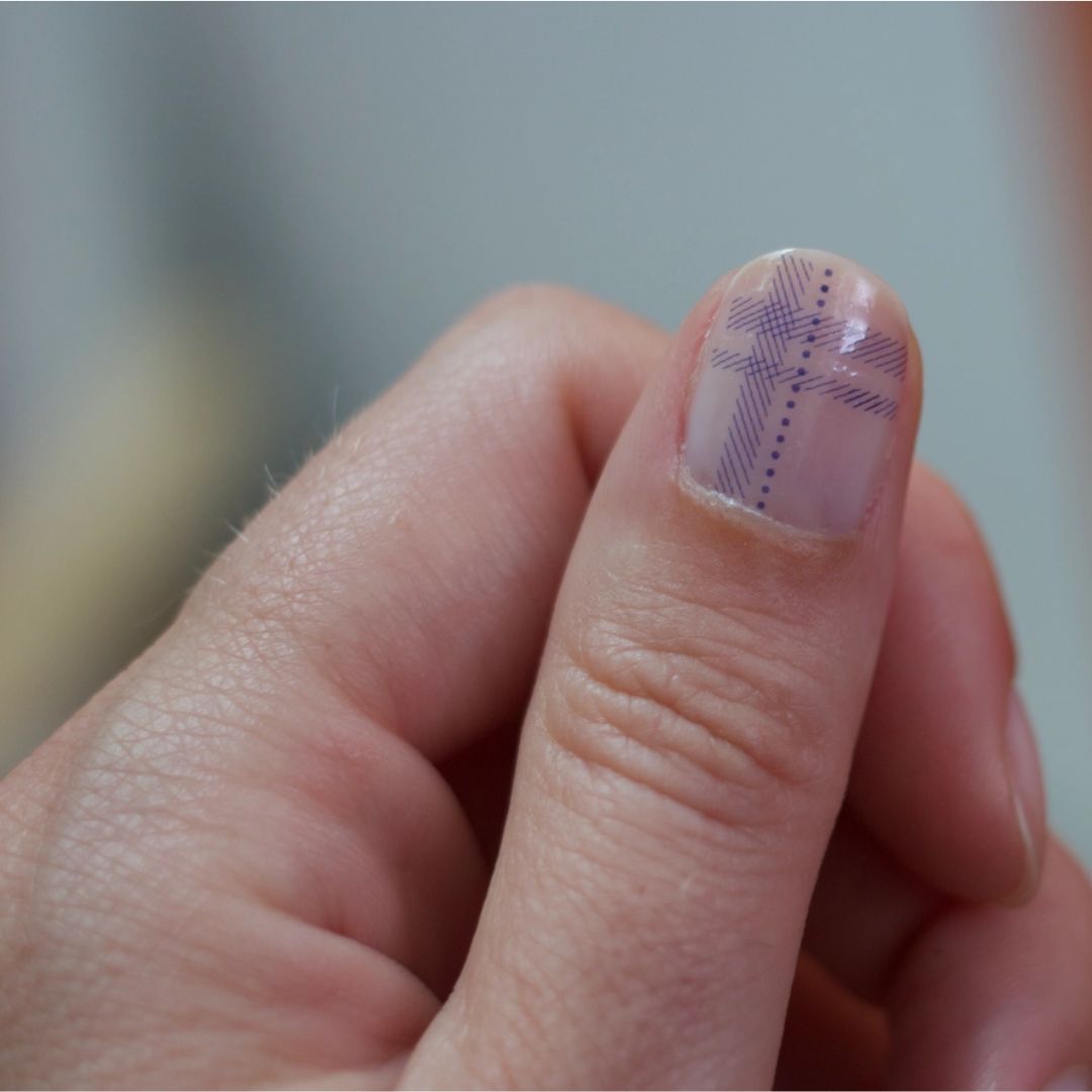 Nail Tattoo Tartan Blau