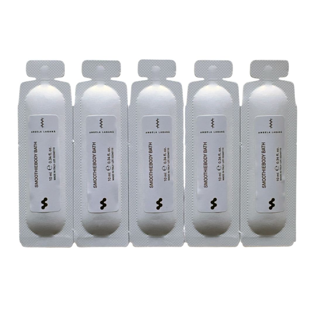 Angela Lagana Unica Smoothiebody Bath – 10 ml Einwegampullen, weiß, auf weißem Hintergrund – Körperpflege