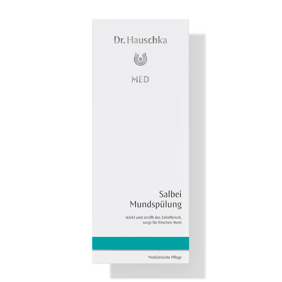 Dr. Hauschka MED Salbei Mundspülung – weißes Kartonpaket mit türkisfarbenem Streifen, weißer Hintergrund – Mundpflege