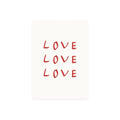 Postkarte Love – cremefarbene Karte mit rotem Schriftzug, weißer Hintergrund – Geschenkidee