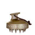 INNERSSENSE Hair Renew Scalp Massage – braune Kopfhautmassagebürste mit Seil, weißer Hintergrund – Haarpflege