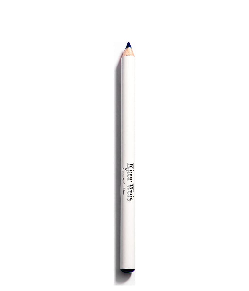 Kjaer Weis Eye Pencil Blue Refill – weißer Stift, blauer Spitze, weißer Hintergrund – Augen-Make-up