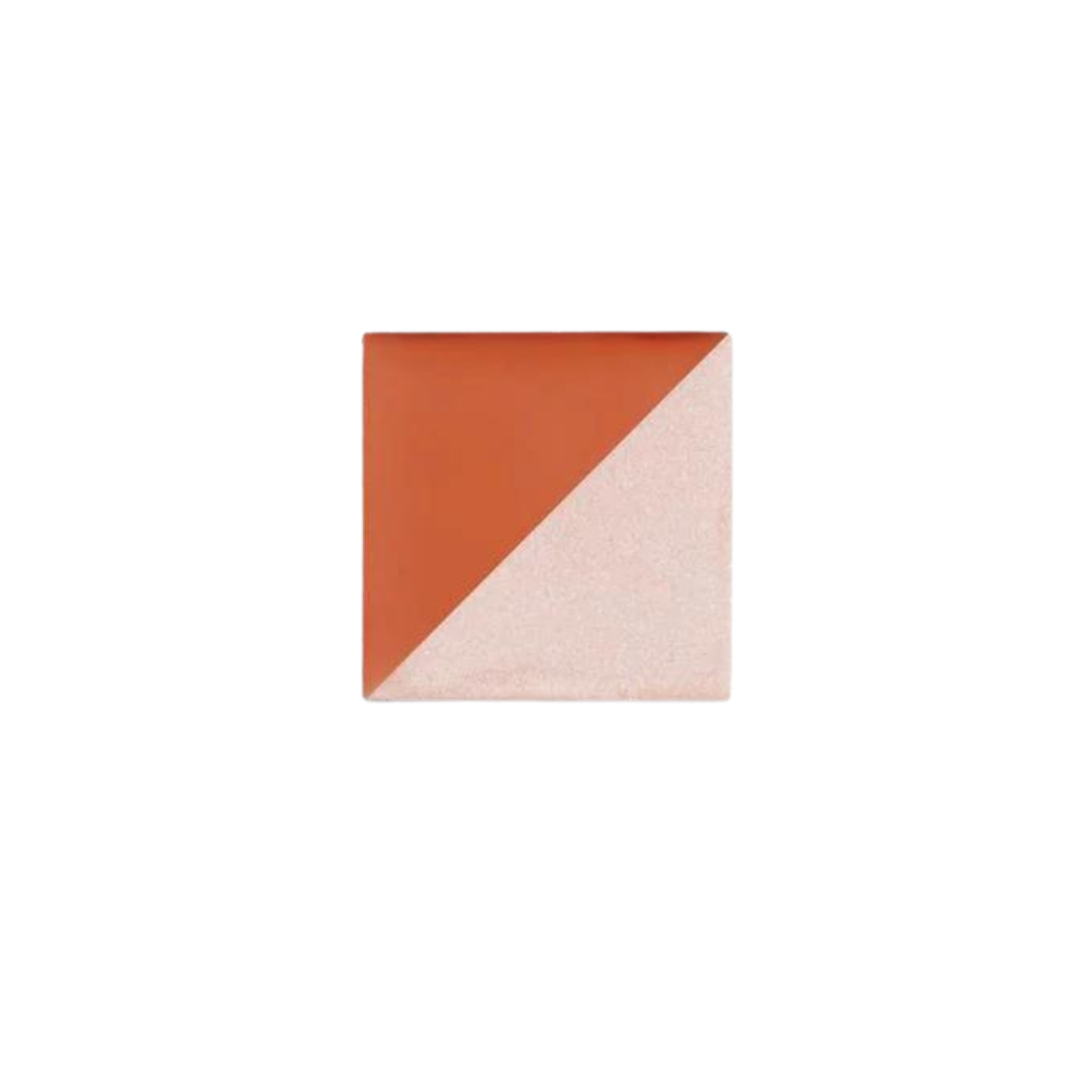 Flush & Glow Duo Inner Light Refill – quadratische Palette mit terrakotta-rosa Glanz, weißem Hintergrund – Gesichtspflege