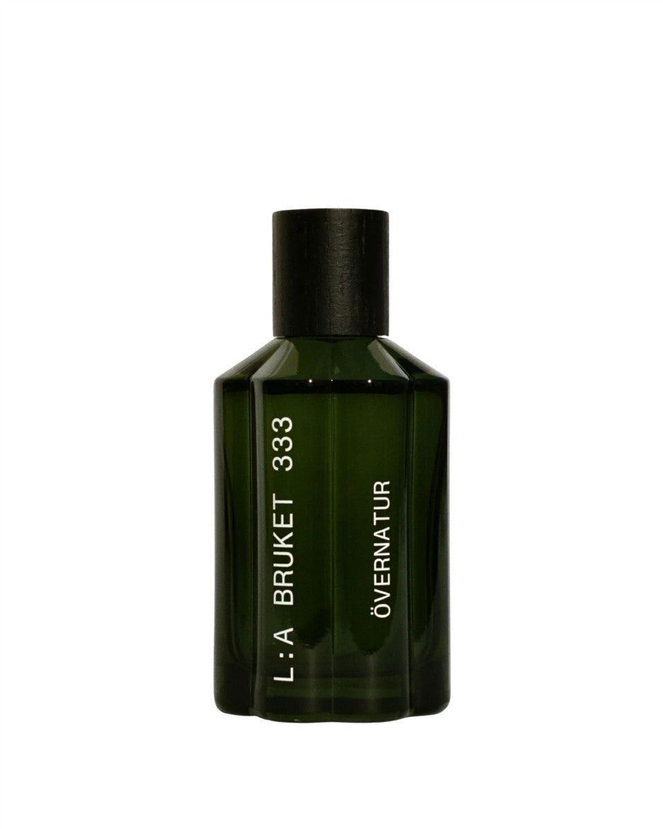 L:A BRUKET No. 333 Övernatur Eau de Parfum – dunkelgrüne Glasflasche mit schwarzem Deckel, weißer Hintergrund – Parfüm