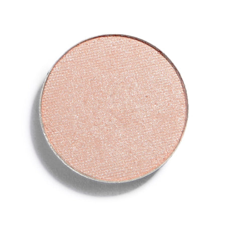 Eye Shadow Cloud Nine Refill – roségoldener Lidschatten in runder Metallfassung, weißer Hintergrund – Augenmakeup