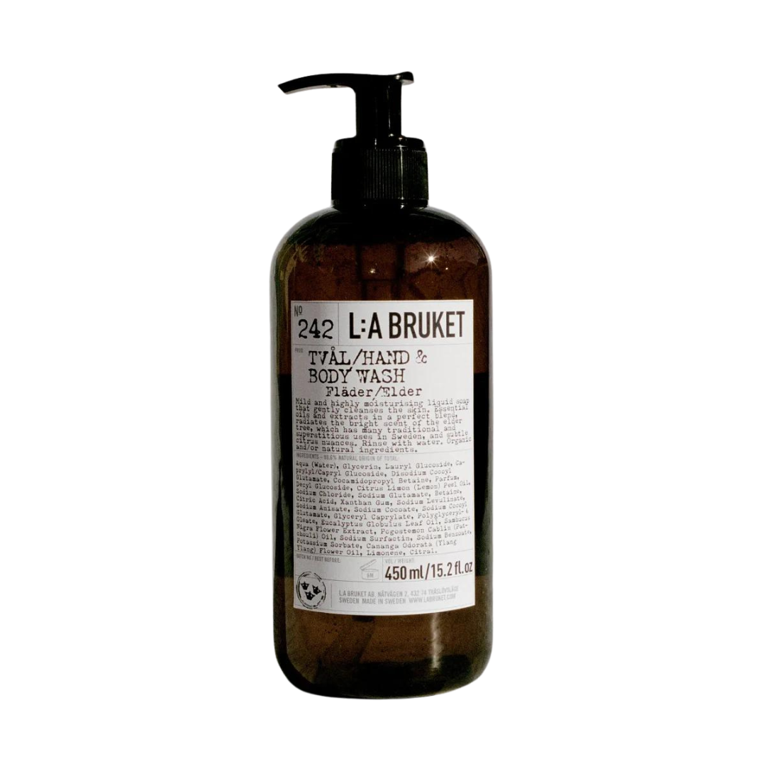 L:A BRUKET No. 242 Hand & Body Wash Fläder – braune Flasche 450ml mit Pumpverschluss, weißem Etikett und weißem Hintergrund – Hautpflege