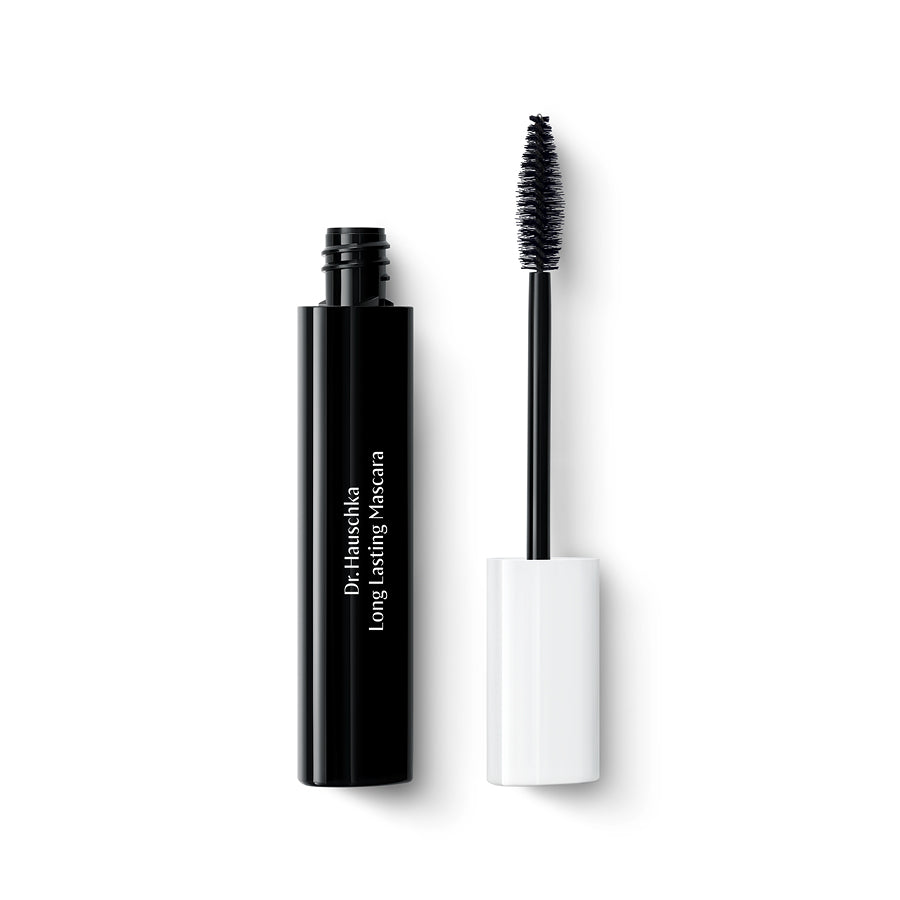 Dr. Hauschka Long Lasting Mascara 01 Schwarz – schwarzer Tubus, weißer Deckel, weißer Hintergrund – Wimpernmakeup