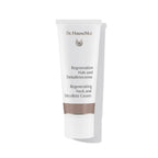 Dr. Hauschka Regeneration Hals- und Dekolletécreme – weiße Tube mit braunem Band, weißem Hintergrund – Hautpflege