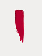 Lipstick 11 Amaryllis – intensiv roter Lippenstift-Swatches auf weißem Hintergrund – Lippenpflege