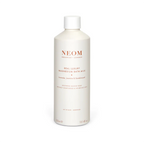NEOM Real Luxury Magnesium Bath Milk – cremefarbene Flasche 300ml, weißer Deckel, weißer Hintergrund – Badepflege