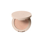 ILIA Lightshift Cream Highlighter im beigen Tiegel auf weißem Hintergrund, Make-up Highlighter