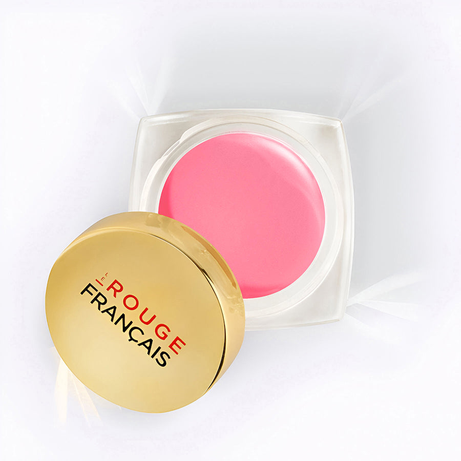 Le Baume Teinté Lips Davia – durchsichtige Dose mit rosafarbenem Balsam, goldener Deckel, weißer Hintergrund – Lippenpflege