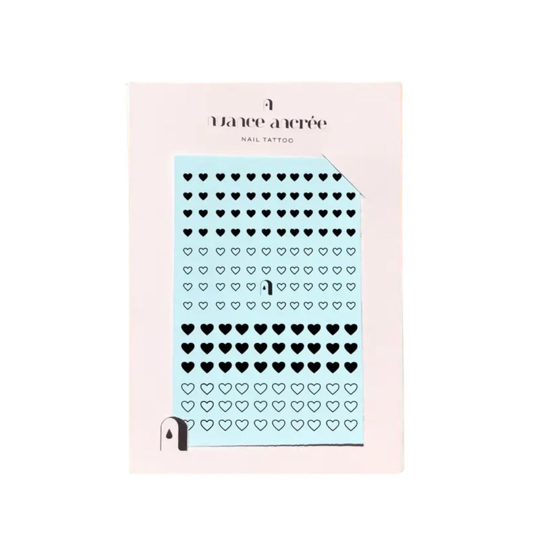 Nail Tattoo schwarze Herzen