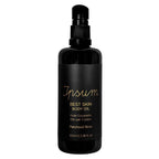 Ipsum Best Skin Body Oil Patchouli & Rose – schwarze Sprühflasche 100ml, schwarzer Verschluss, weißer Hintergrund – Körperpflege