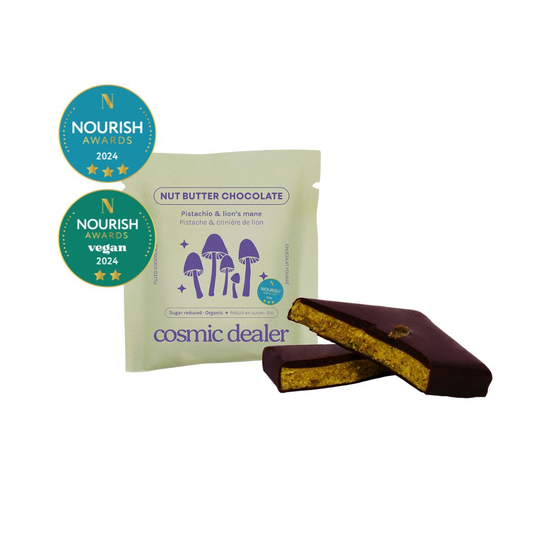 Cosmic Dealer Nut Butter Chocolate – pistazien-löwenzahn, vegane Schokolade in Beutel, weißer Hintergrund – Snack