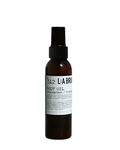 No. 312 Body Oil Lemongrass – braune Sprühflasche mit schwarzem Zerstäuber, weißem Etikett und weißem Hintergrund – Körperpflege
