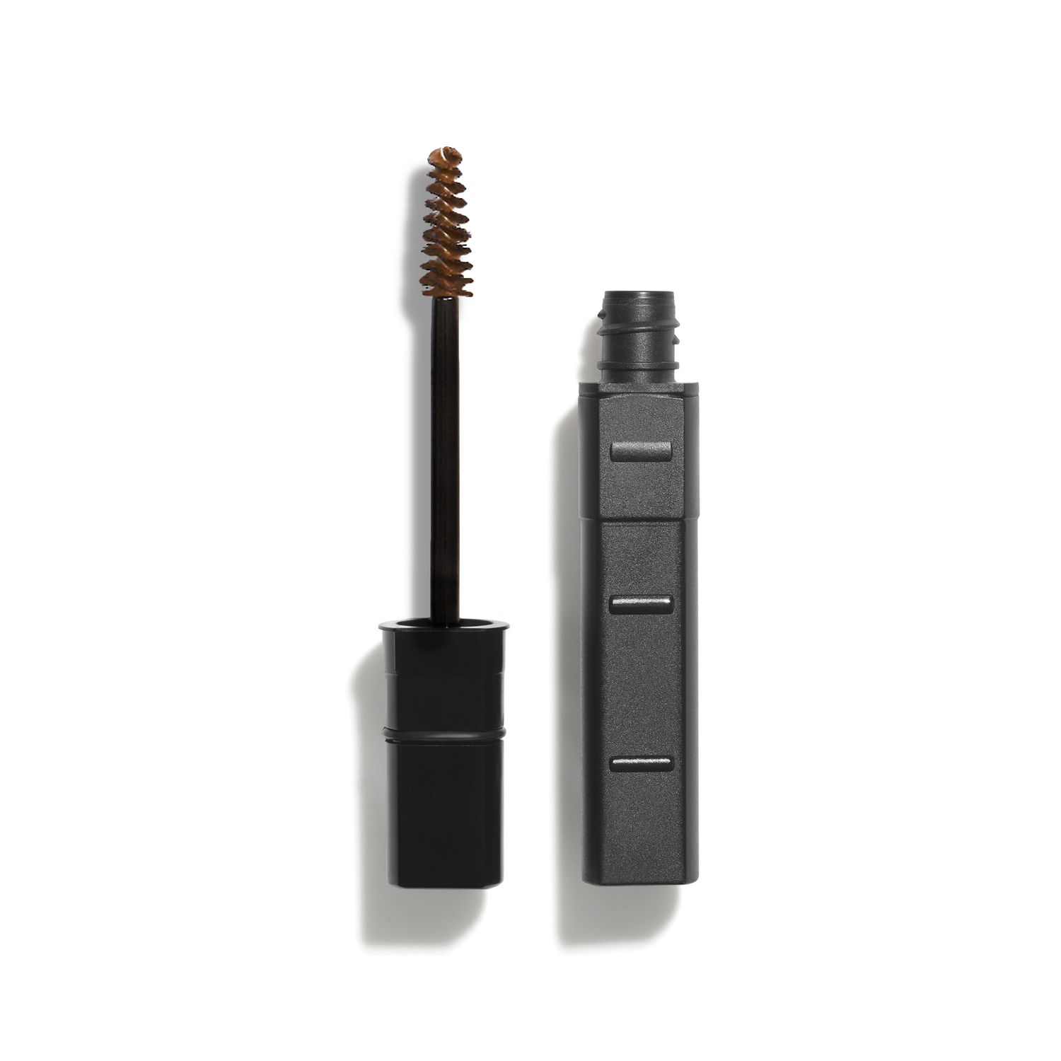 Feather Touch Augenbrauengel Warm Blonde Nachfüllung – schwarze Tube, brauner Pinsel, weißer Hintergrund – Augenbrauenstyling