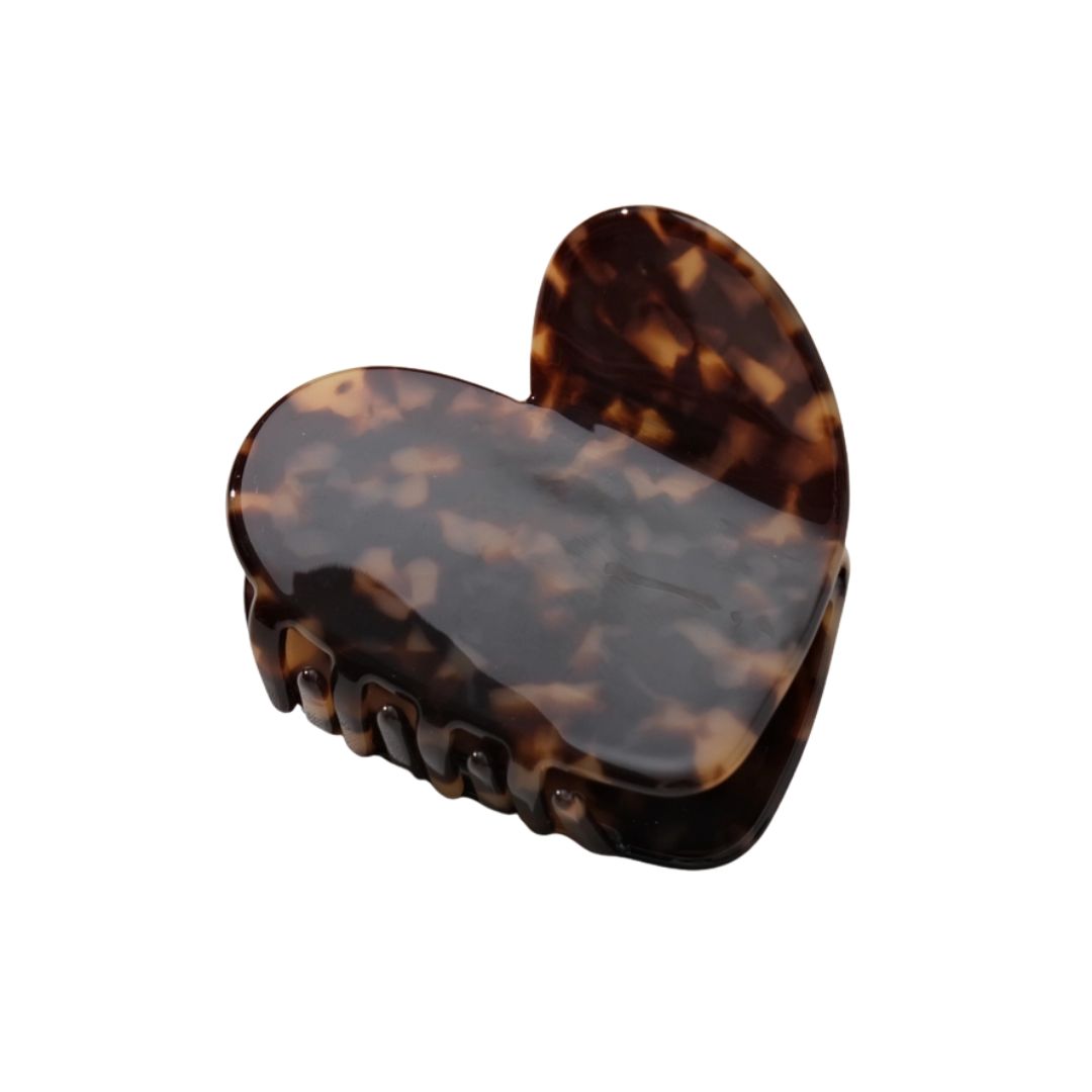 Tortoiseshell Heart Hair Clip – heart-shaped hair clip with tortoiseshell pattern, white background – hair styling