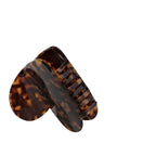 Haarklammer Herz Schildpatt – heart-shaped hair clip with tortoiseshell pattern, white background – hair styling