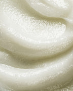 Botanical Multi Balm Kaede – cremige Textur, weißlich-grüne Farbe, Nahaufnahme – Hautpflege