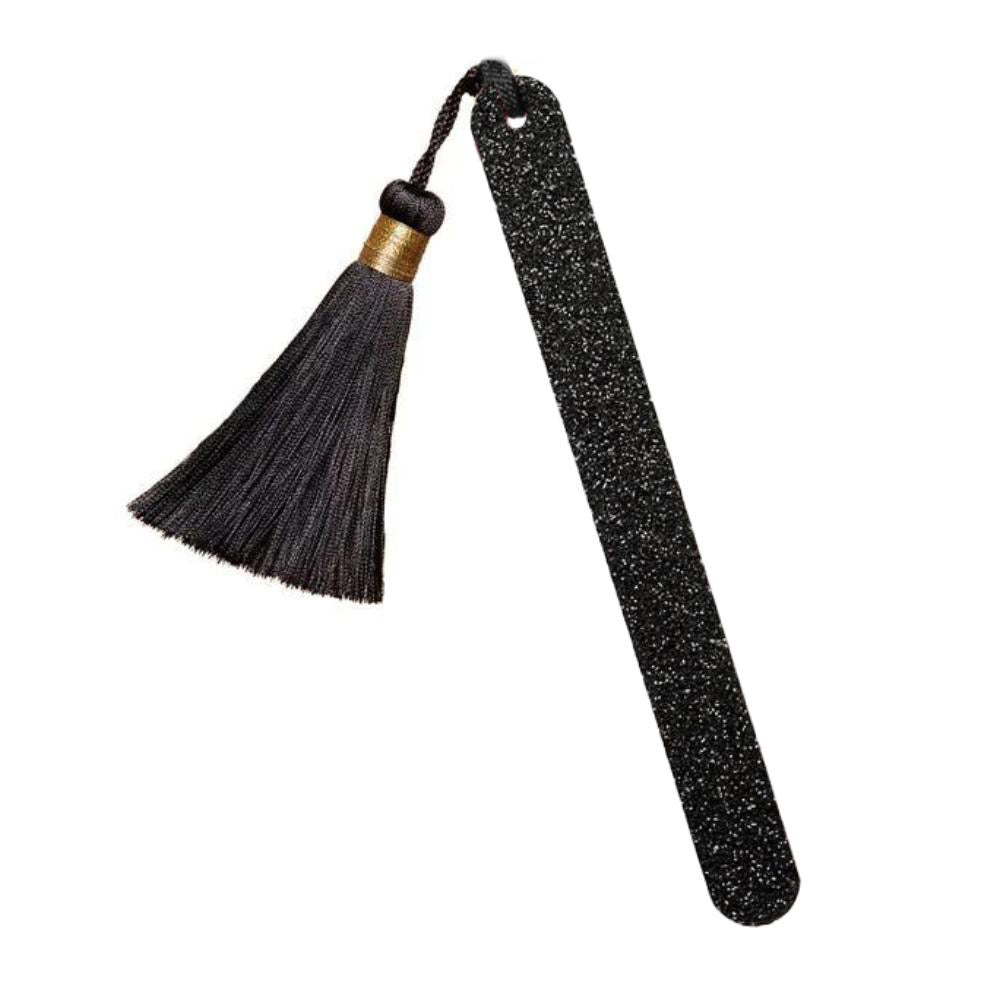 Nail File with Pom-Pom Schwarz/Schwarz – black file with black tassel, white background – nail care