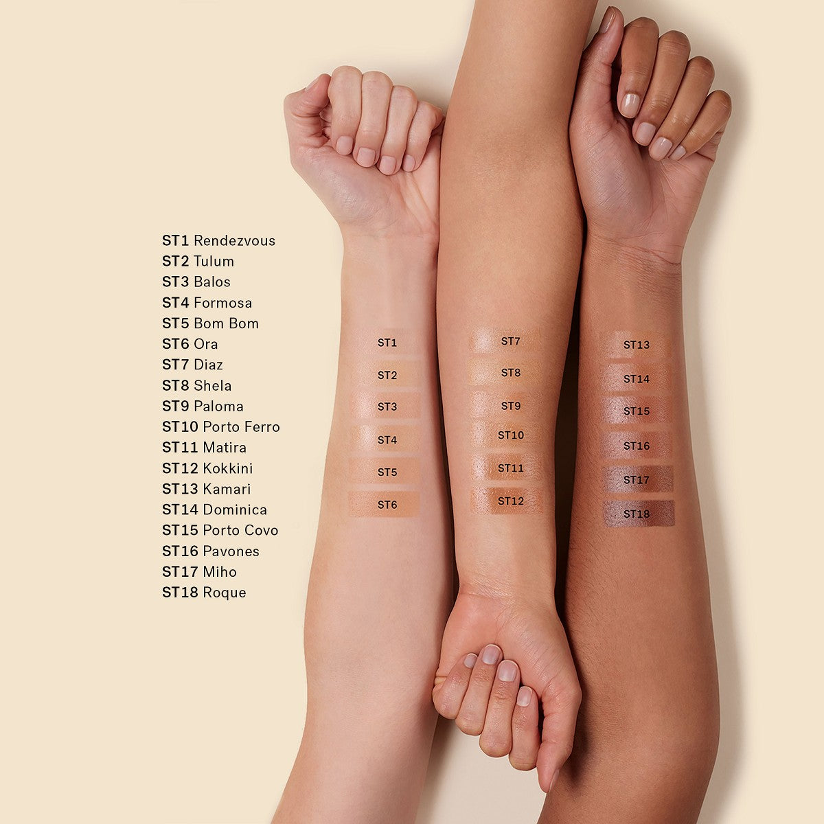 Super Serum Skin Tint LSF30 – Farbvarianten auf drei Armen, beige Hintergrund – Hautpflege