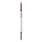 In Full Mikro-tip Brow Pencil von ILIA, weißer Stift mit brauner Mine und Bürste auf weißem Grund, Augenbrauenstift