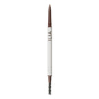 In Full Mikro-tip Augenbrauenstift von ILIA, weißer Stift mit brauner Spitze auf weißem Hintergrund, Augenbrauen-Make-up