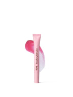 Lana V Strawberry Butter Glaze in einer rosa Tube vor weißem Hintergrund, Lippenpflege.