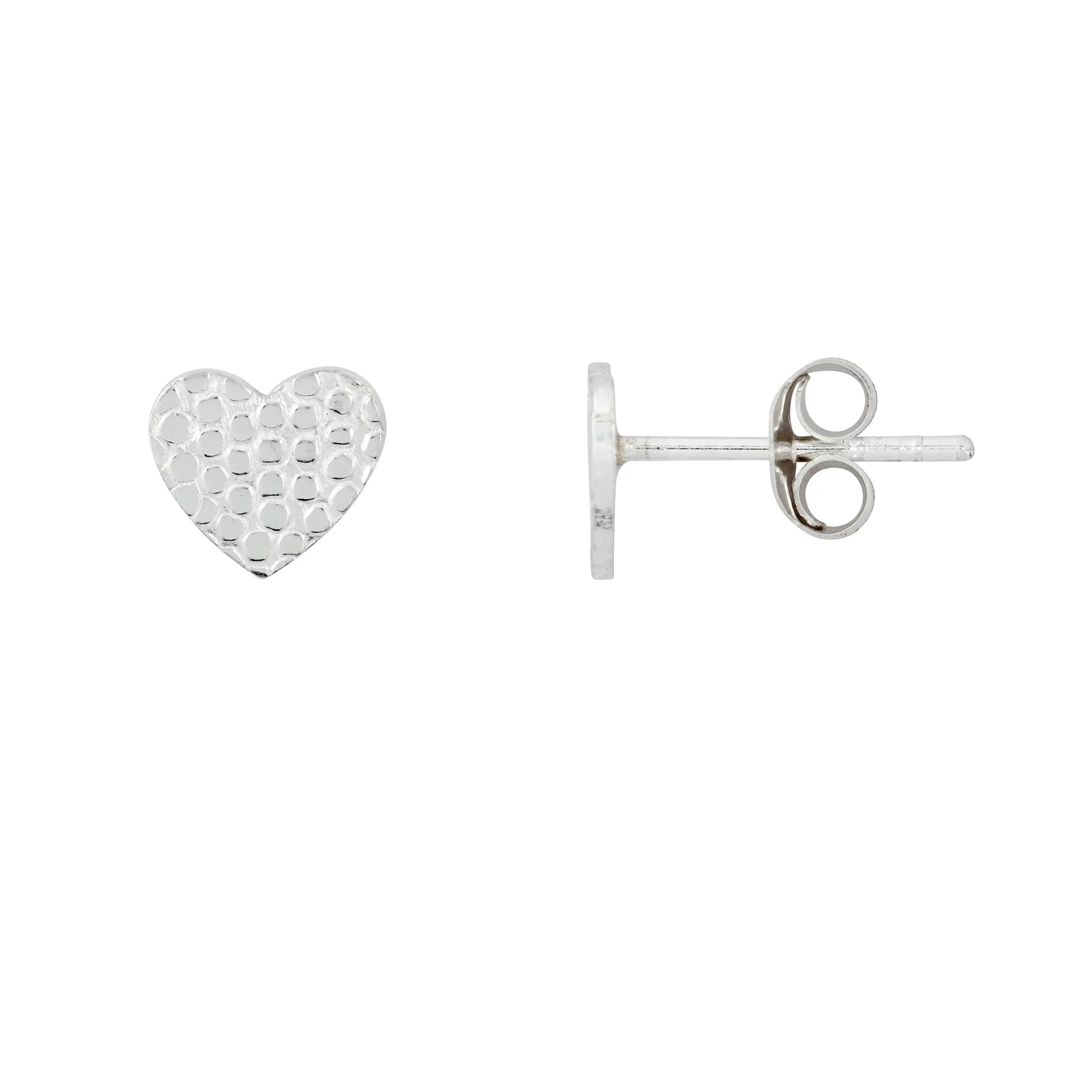 Thailand Silber Herz Ohrstecker – glänzend, gehämmert, weißer Hintergrund – Schmuck