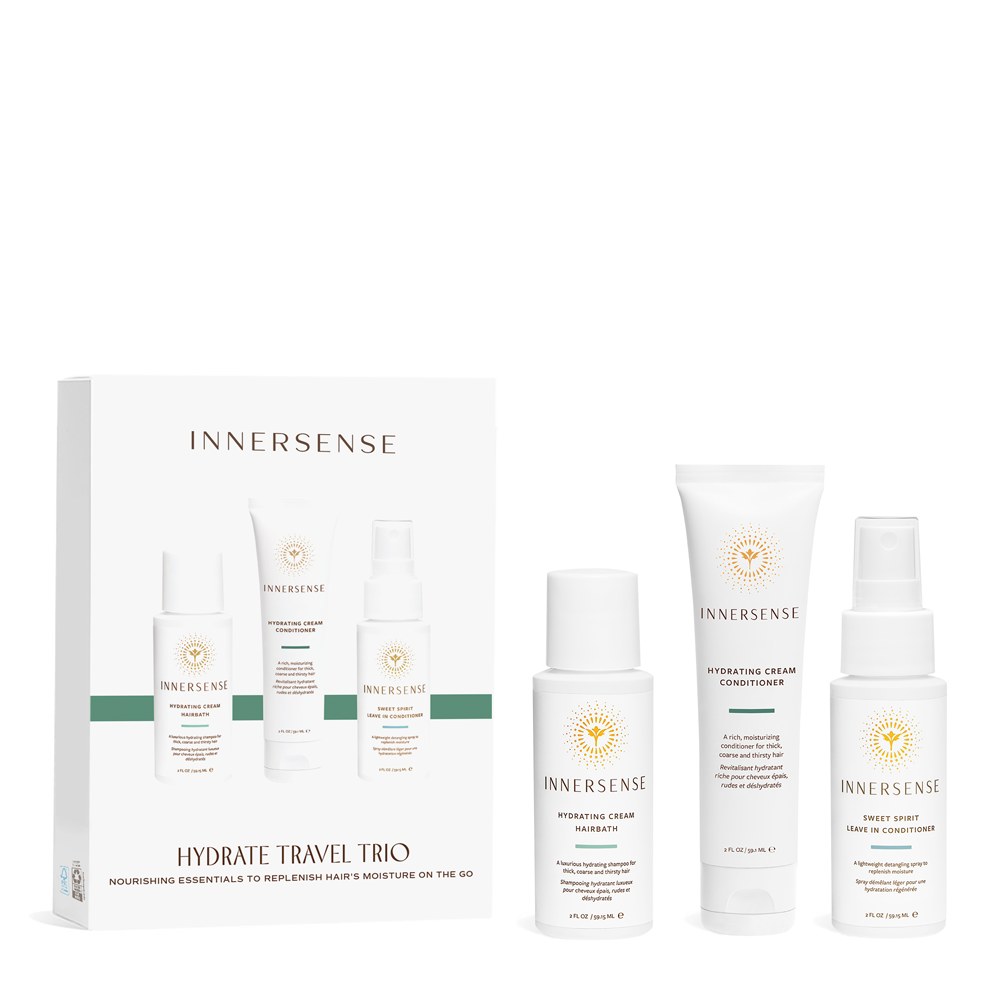 INNERSSENSE Hydrate Travel Trio – weiße Flaschen & Tube 59ml, Sprühkopf & Pumpdeckel, weißer Hintergrund – Haarpflege