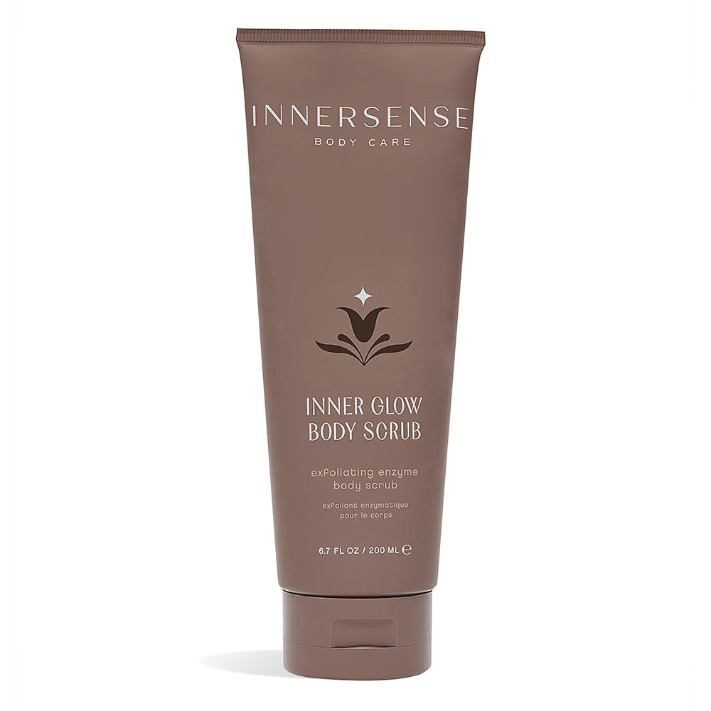 INNERSNSE Inner Glow Body Scrub – braune Tube 200ml, brauner Deckel, weißer Hintergrund – Körperpflege