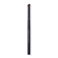 Dr. Hauschka Eye Definer Brush – schwarzer Pinsel mit goldener Beschriftung, weißer Hintergrund – Make-up