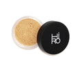 Hiro Mineral Foundation Cameo SPF 25 – durchsichtige Dose mit schwarzem Deckel, cremefarbener Puder, weißer Hintergrund – Make-up
