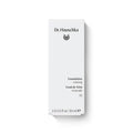 Dr. Hauschka Foundation 05 Nutmeg – weißes Kartonpaket 30ml, weißer Hintergrund – Make-up